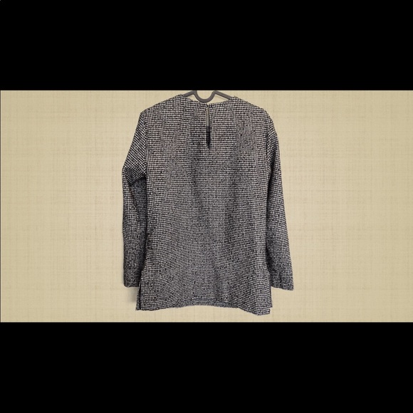 Zara wool top, covers the behind area ! great w leggings/ tights - Picture 2 of 2